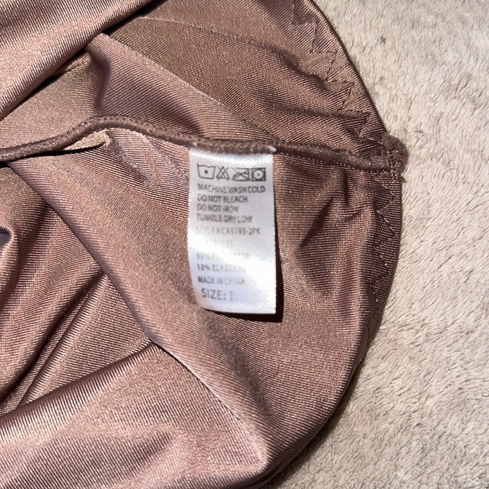Pink stretchy under shorts / shapewear size large 💕 - Picture 3 of 6